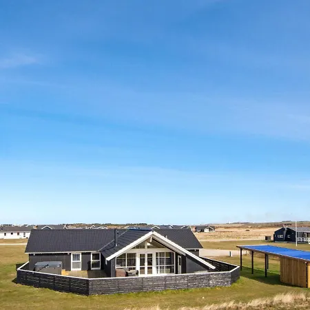 10 Person In Harbo Re * Harboør